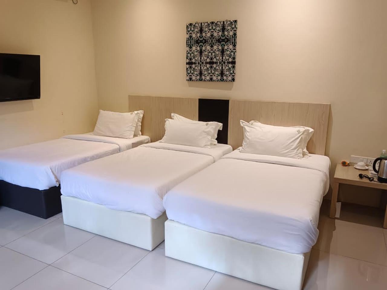 The Firefly Resort เซมปอร์นา ภายนอก รูปภาพ